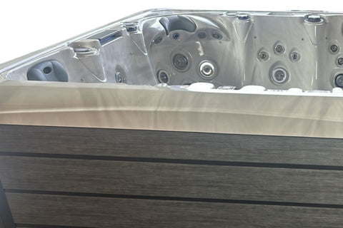 Venilia Elite 5-Seater Luxury Hot Tub
